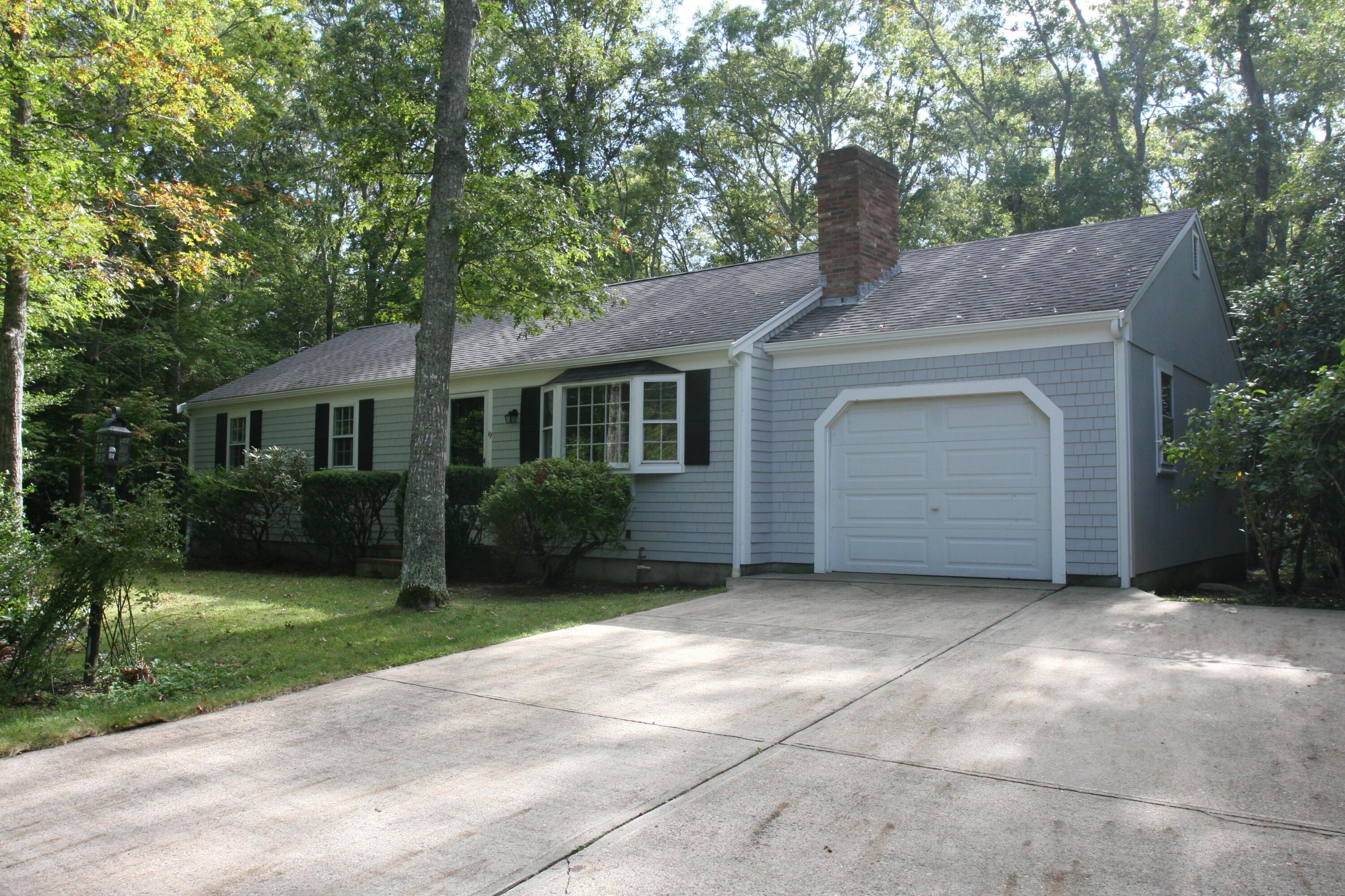 19 Oriole Lane Barnstable MA 02648