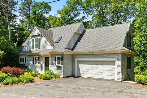 152 Algonquin Avenue Mashpee MA 02649