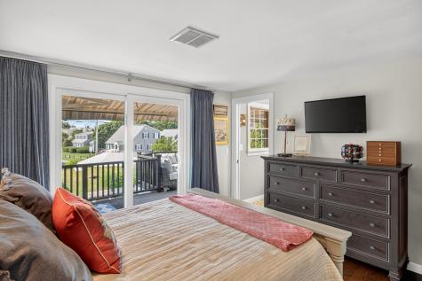 33 Harbor View Road Harwich MA 02646