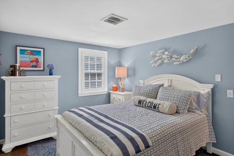 33 Harbor View Road Harwich MA 02646