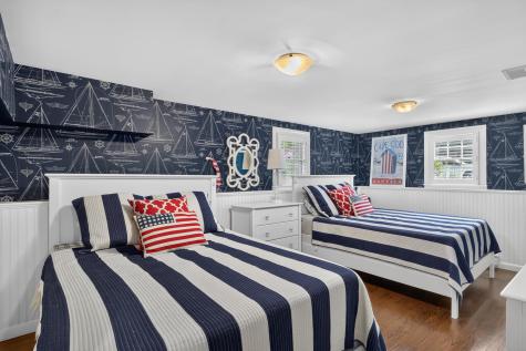 33 Harbor View Road Harwich MA 02646