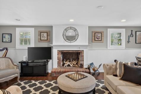 33 Harbor View Road Harwich MA 02646
