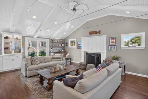 33 Harbor View Road Harwich MA 02646