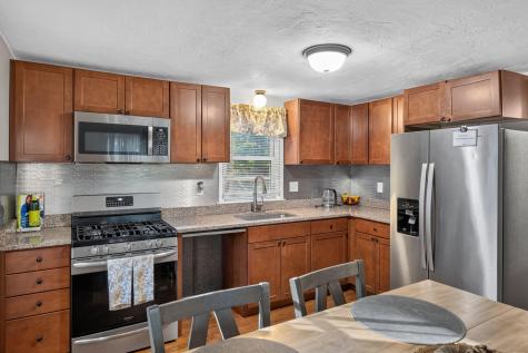 85 Edgewater Drive Teaticket MA 02536