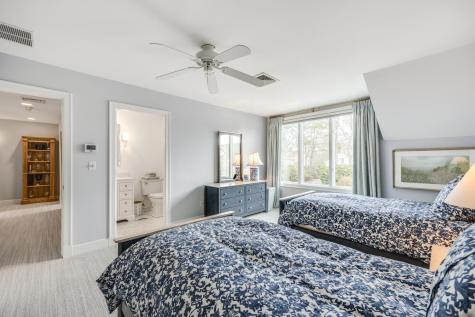 44 The Heights Mashpee MA 02649