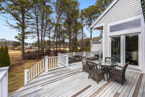 44 The Heights Mashpee MA 02649