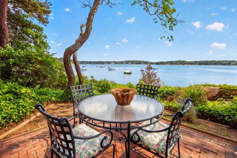 600 Fox Hill Road MA 02633
