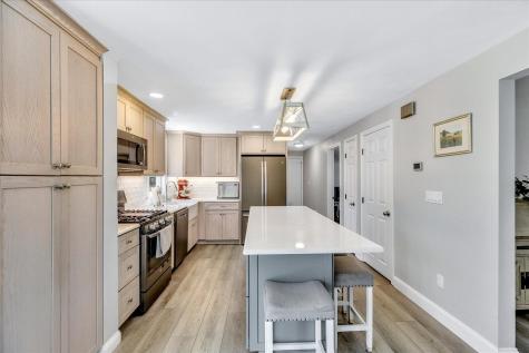 12 Drew Lane Mashpee MA 02649