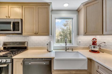 12 Drew Lane Mashpee MA 02649