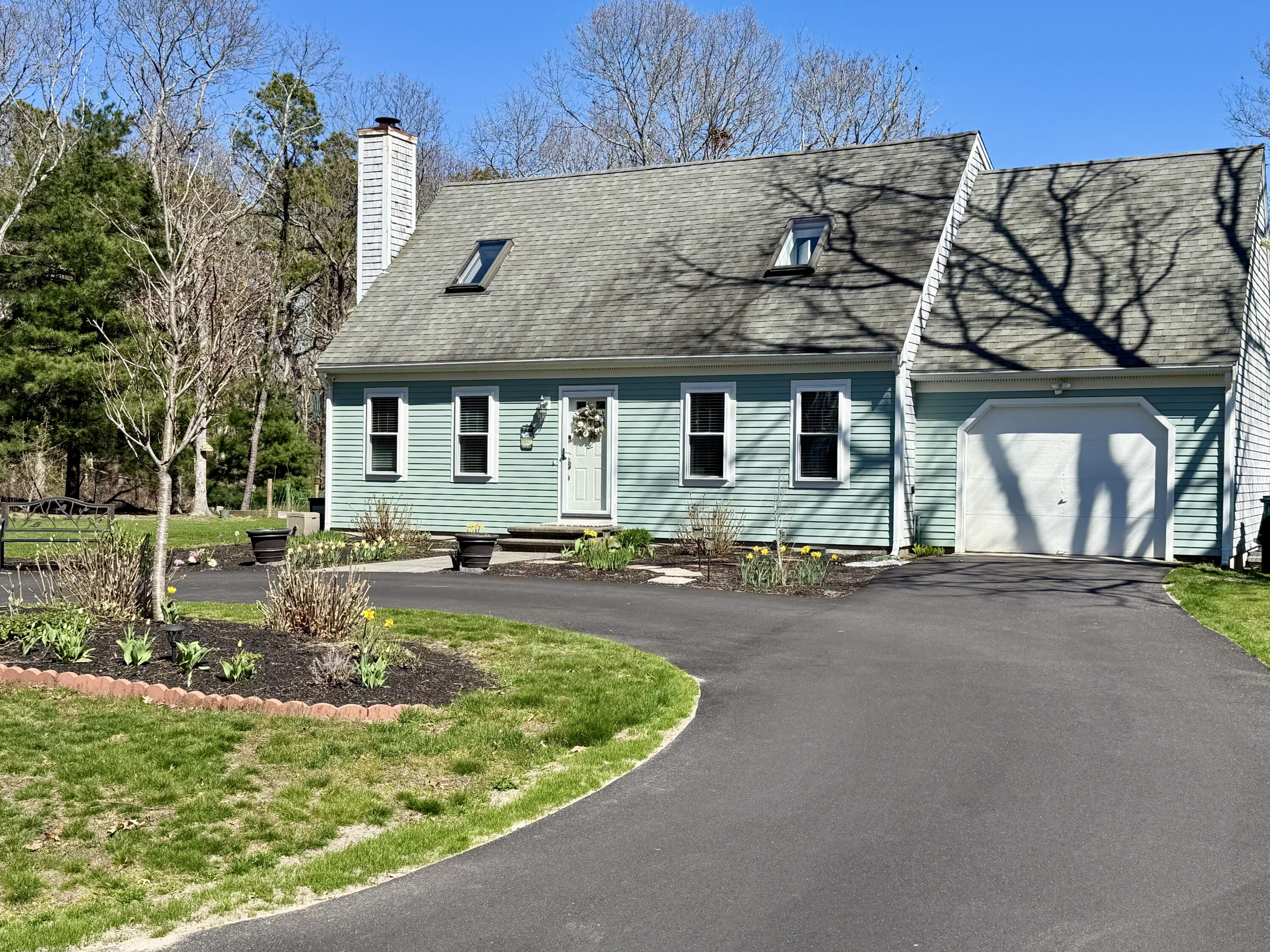 12 Drew Lane Mashpee MA 02649