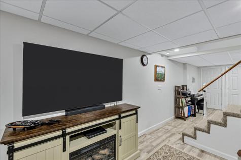 12 Drew Lane Mashpee MA 02649