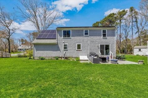 12 Drew Lane Mashpee MA 02649