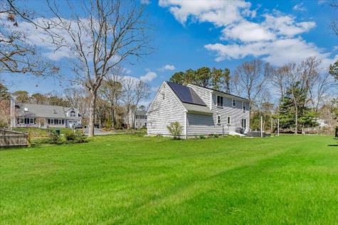 12 Drew Lane Mashpee MA 02649