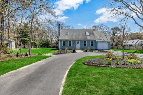 12 Drew Lane Mashpee MA 02649