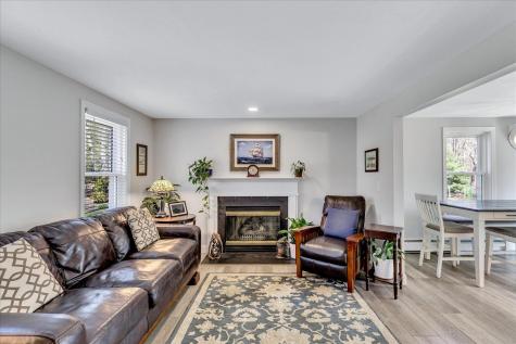 12 Drew Lane Mashpee MA 02649