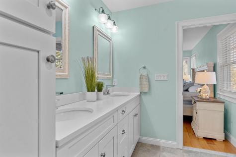 12 S Cedar Road Barnstable MA 02632