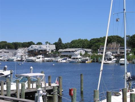 34 Robinson Road Falmouth MA 02540