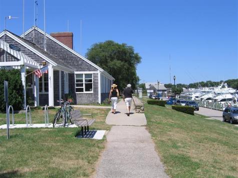 34 Robinson Road Falmouth MA 02540