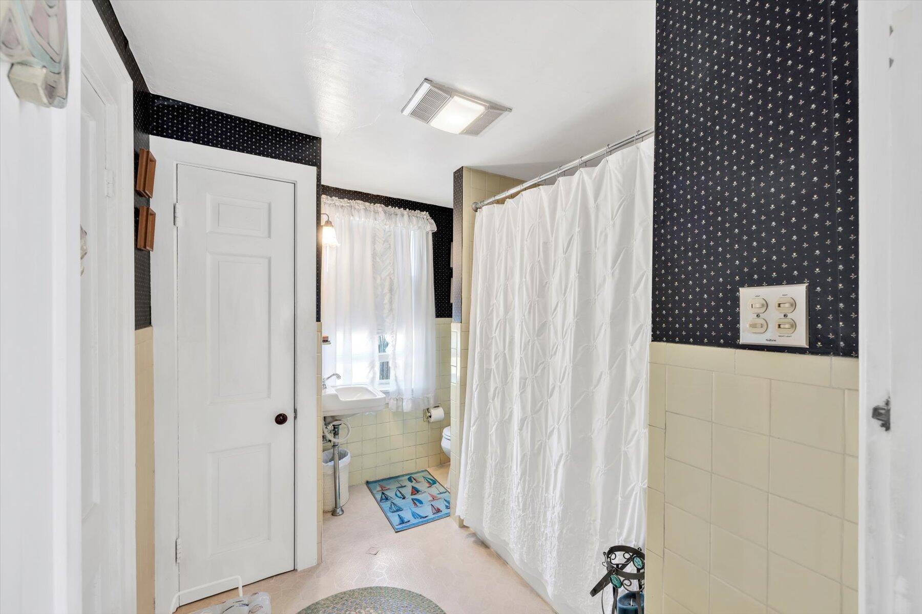 178 School Street Dennis MA 02670