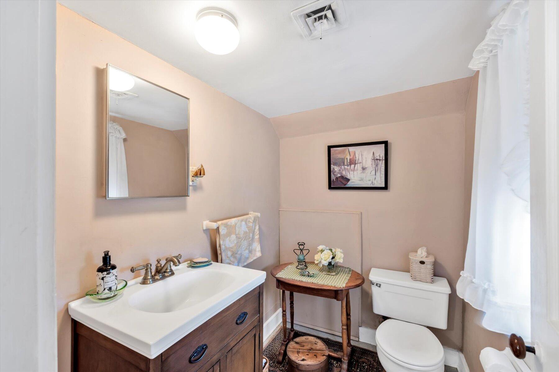 178 School Street Dennis MA 02670