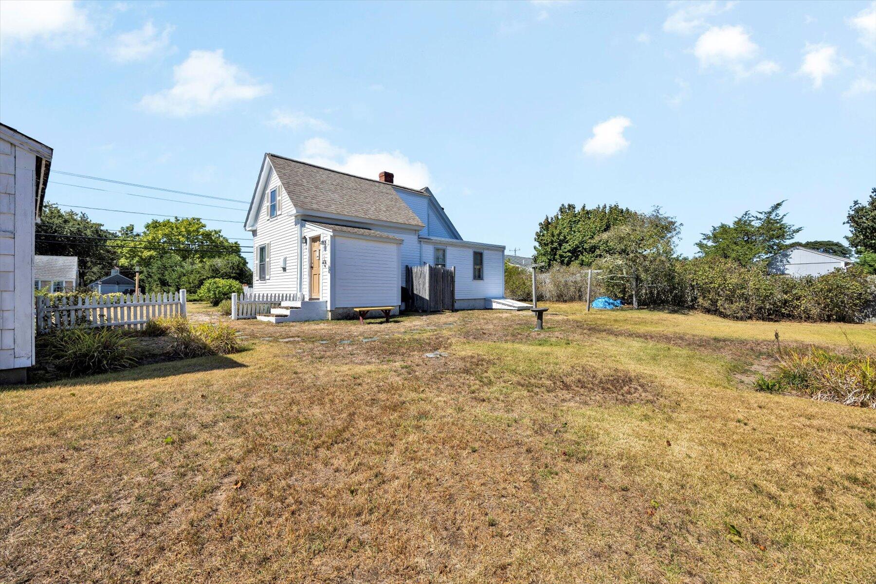 178 School Street Dennis MA 02670