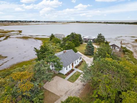 184 S Sea Avenue West Yarmouth MA 02673