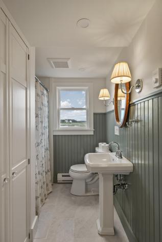 184 S Sea Avenue West Yarmouth MA 02673