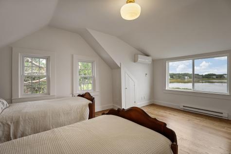 184 S Sea Avenue West Yarmouth MA 02673