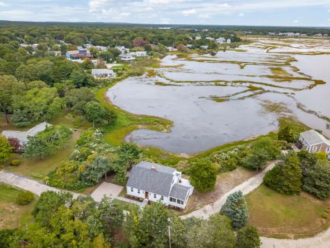 184 S Sea Avenue West Yarmouth MA 02673