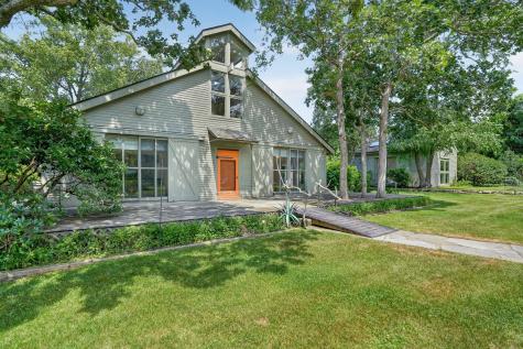 99 Oak Lane West Tisbury MA 02575