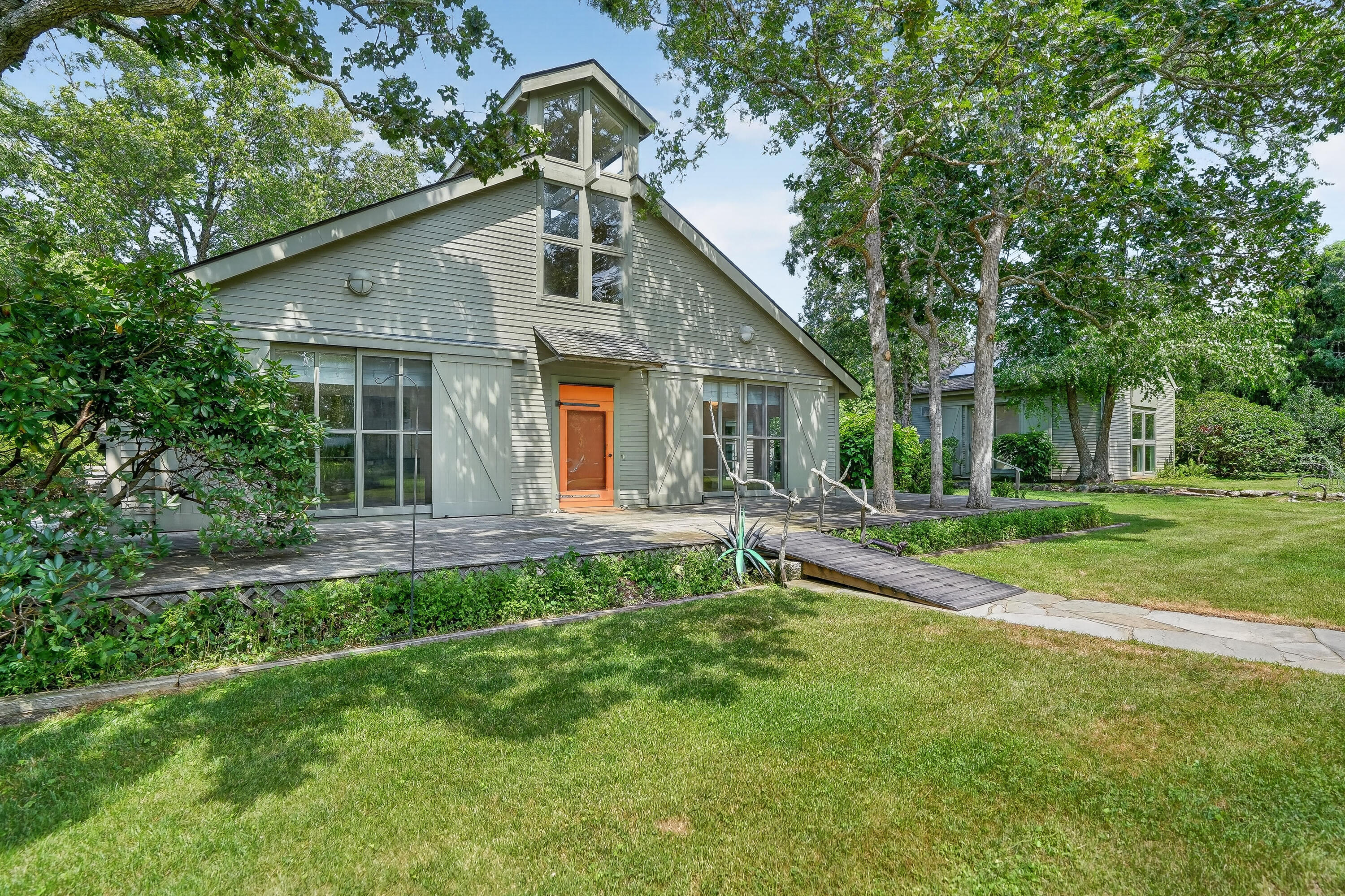99 Oak Lane West Tisbury MA 02575