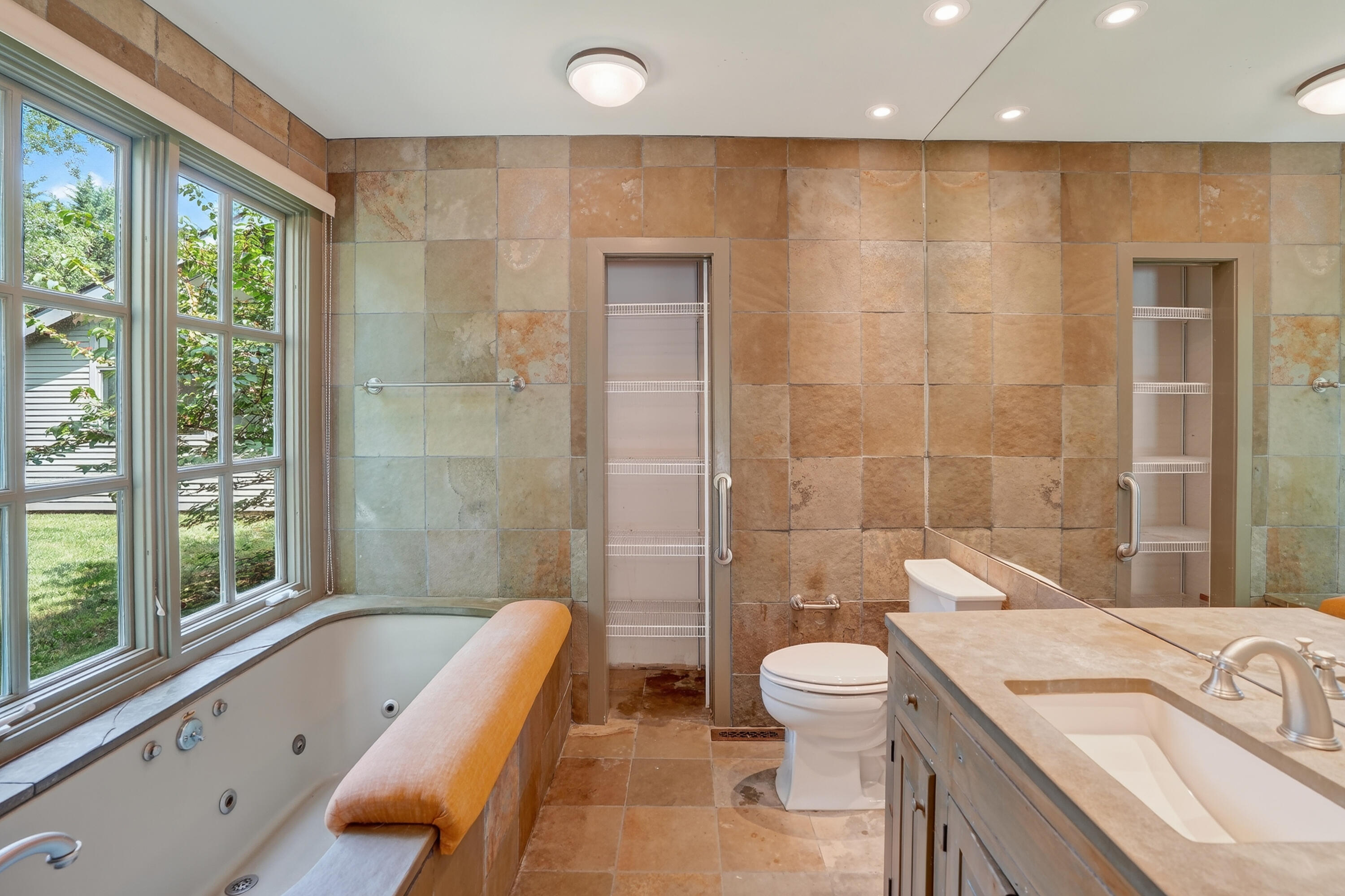 99 Oak Lane West Tisbury MA 02575