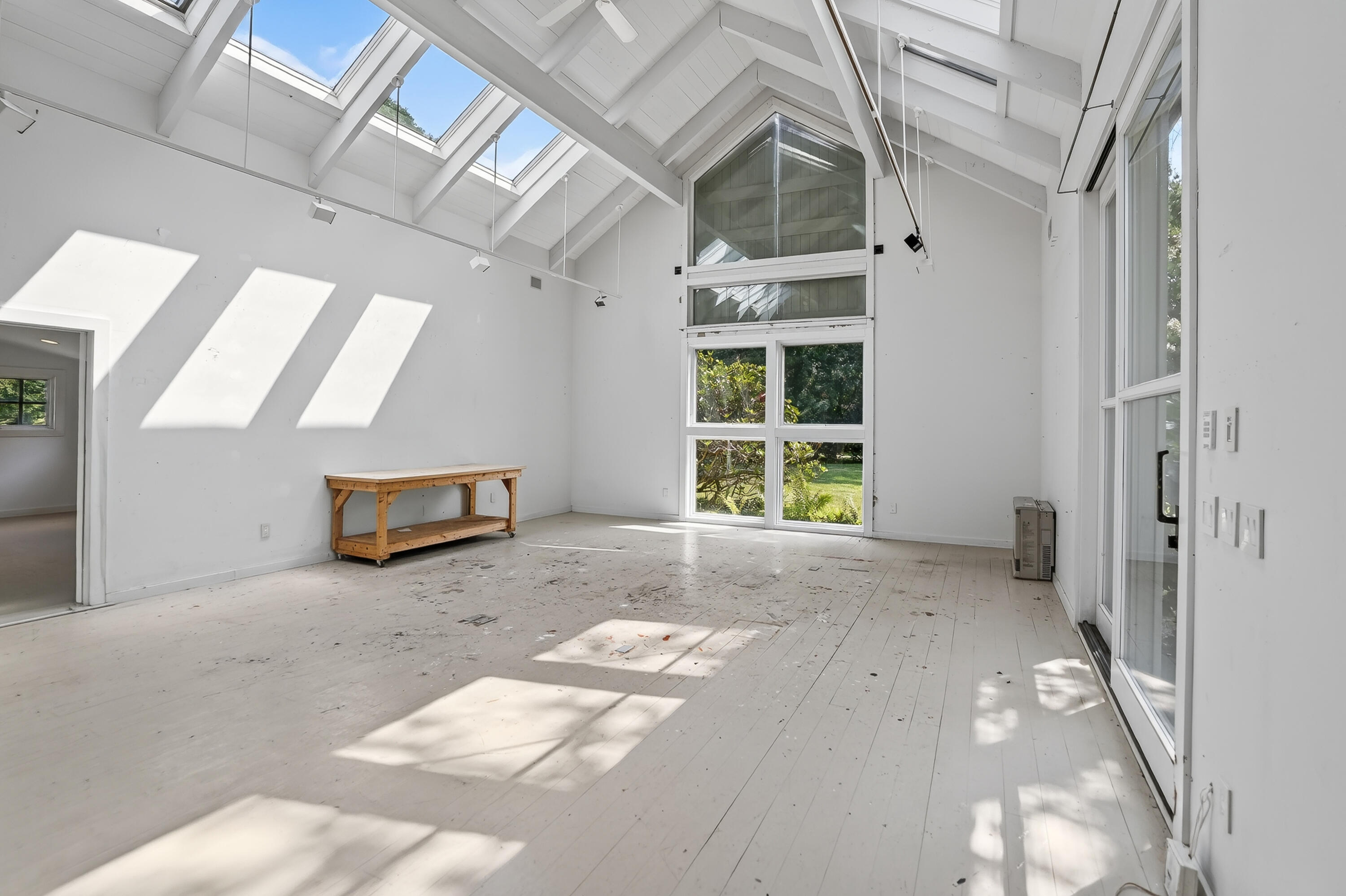 99 Oak Lane West Tisbury MA 02575