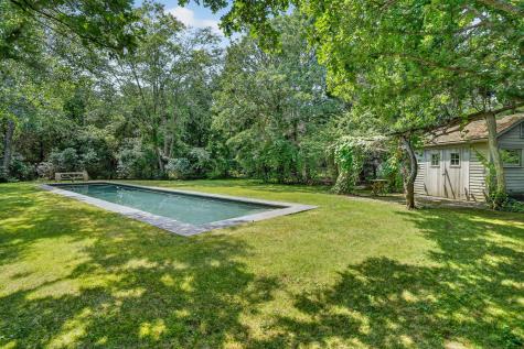 99 Oak Lane West Tisbury MA 02575