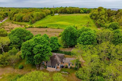 21 Quaker Road Sandwich MA 02537