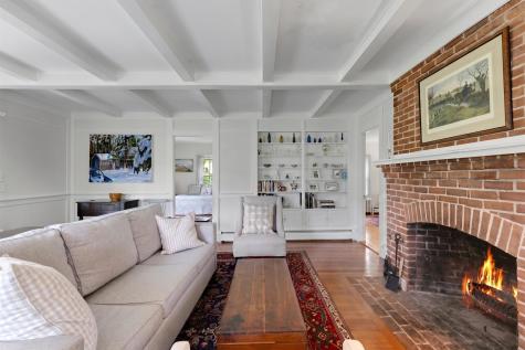 21 Quaker Road Sandwich MA 02537