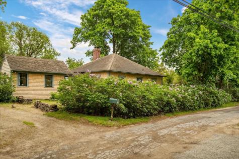 21 Quaker Road Sandwich MA 02537