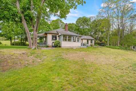 21 Quaker Road Sandwich MA 02537