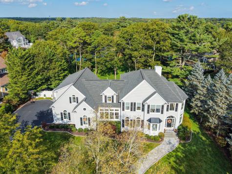 13 N Glen Drive Mashpee MA 02649