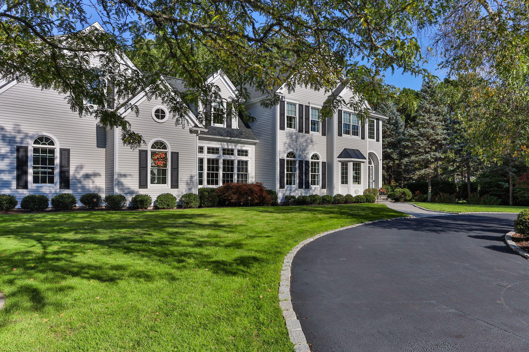 13 N Glen Drive Mashpee MA 02649