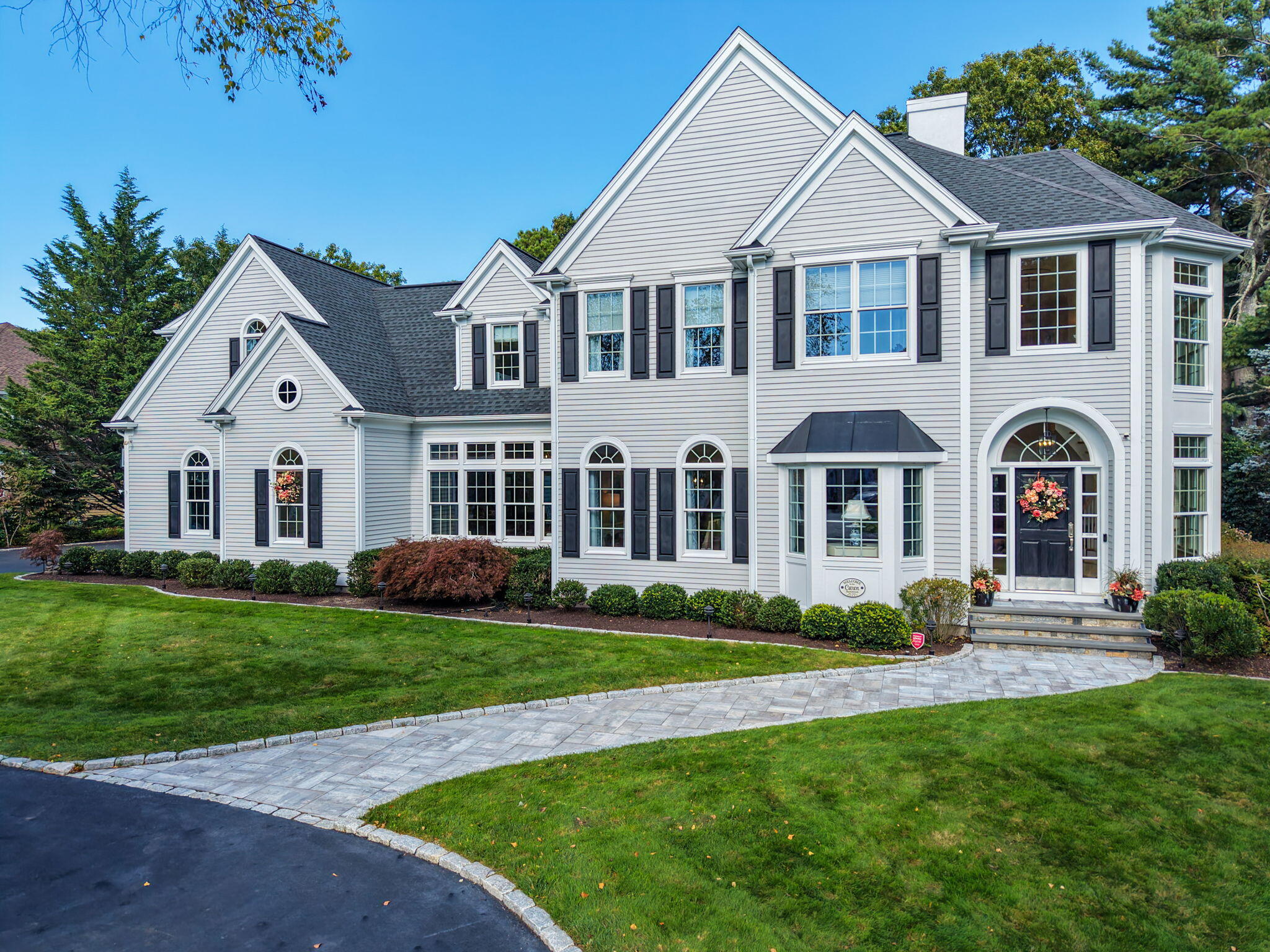 13 N Glen Drive Mashpee MA 02649