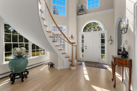13 N Glen Drive Mashpee MA 02649