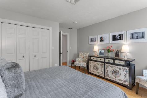 13 N Glen Drive Mashpee MA 02649
