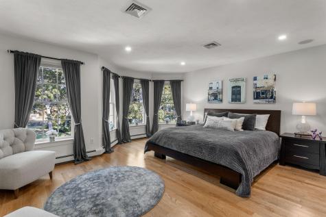 13 N Glen Drive Mashpee MA 02649