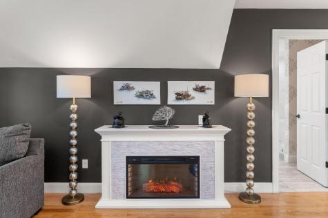 13 N Glen Drive Mashpee MA 02649