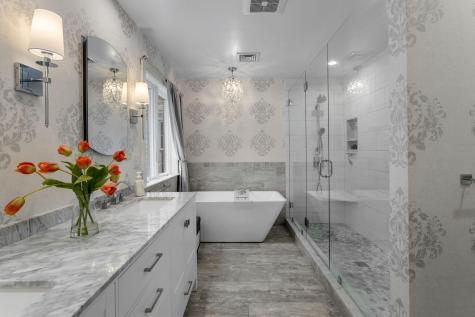 13 N Glen Drive Mashpee MA 02649