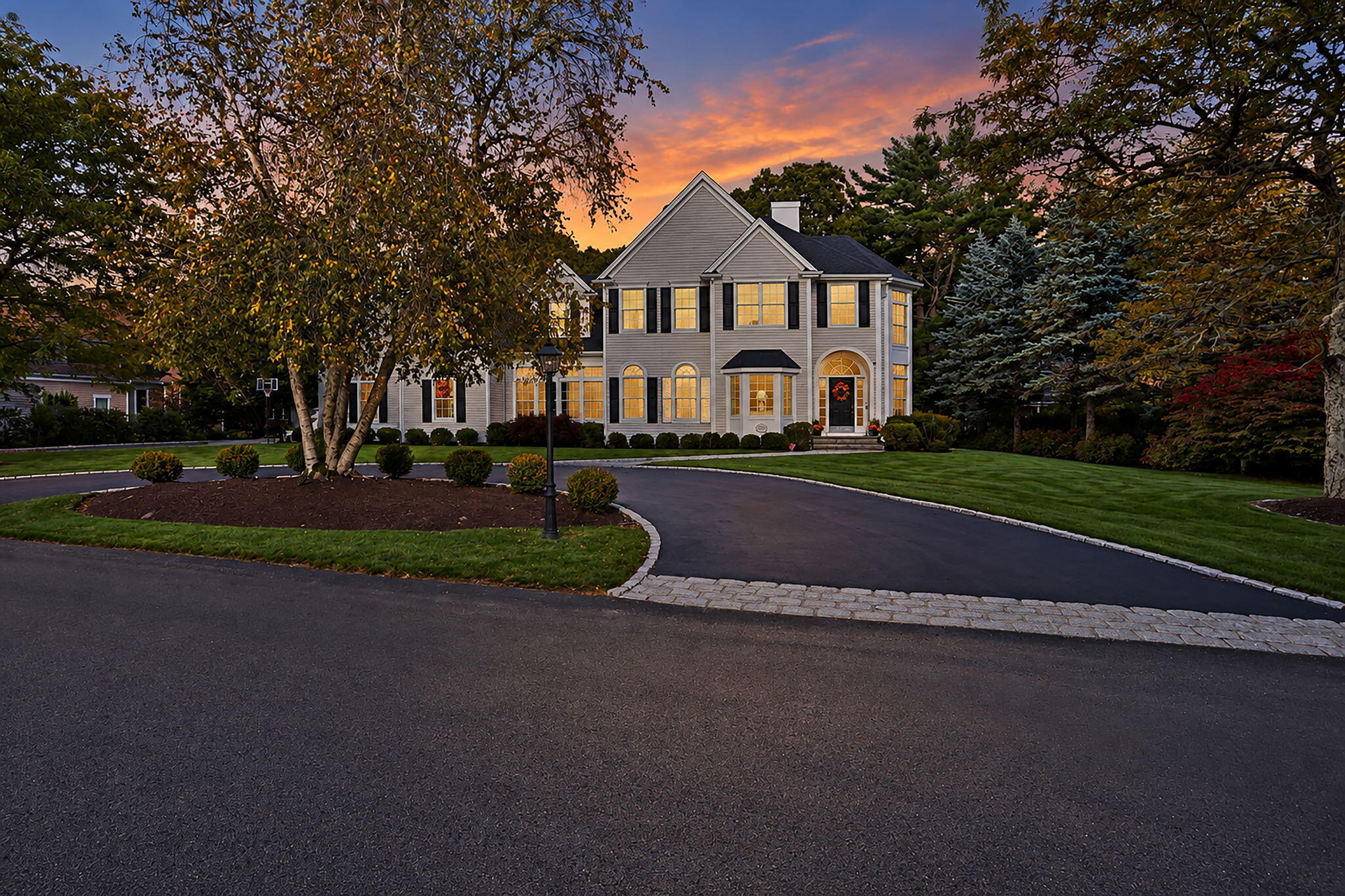 13 N Glen Drive Mashpee MA 02649