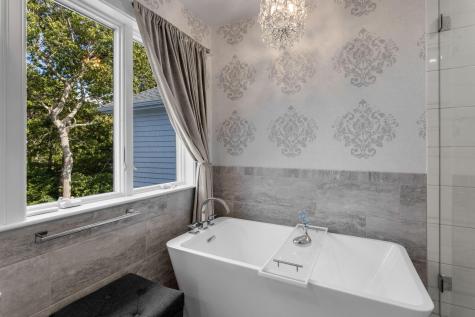13 N Glen Drive Mashpee MA 02649