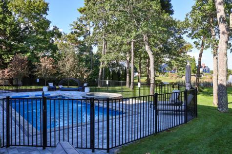 13 N Glen Drive Mashpee MA 02649
