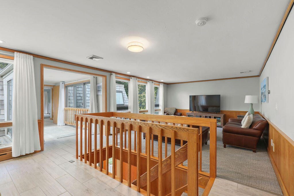 566 Shore Road Pocasset MA 02559